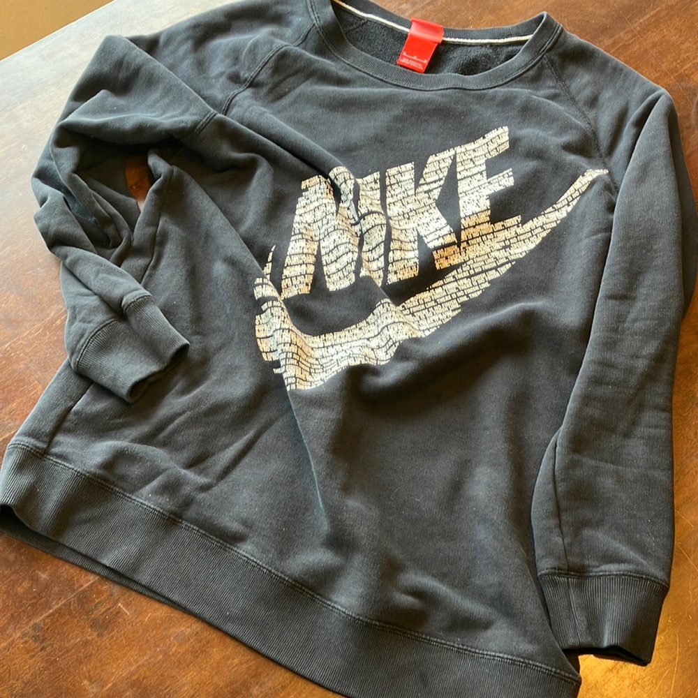 Nike sweatshirt